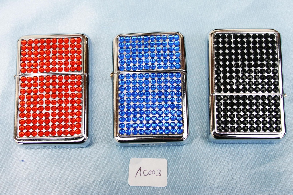 ACCENDINO TIPO ZIPPO STRASS 5 MOD.+COL.ASS. 