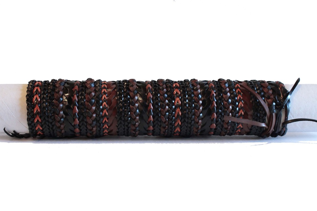 BRACCIALE CUOIO TRECCE  ASS. 