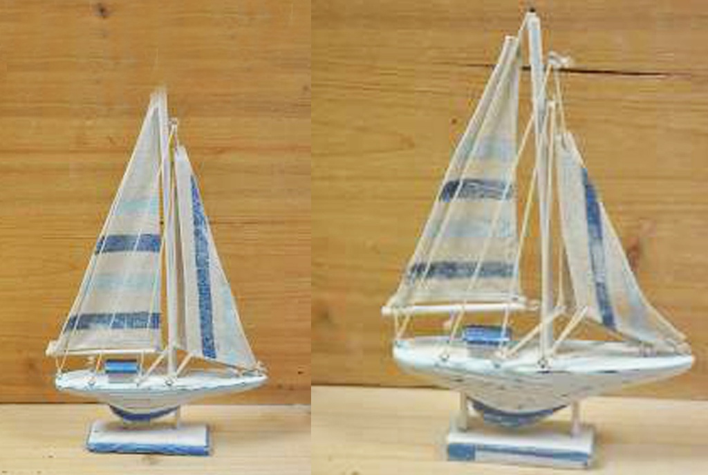 BARCHETTA LEGNO VELA BIANCA E BLU 31x19x3.5cm 