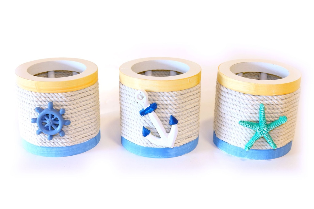 PORTAPENNE LEGNO E RESINA 3 MOD 9*9 CM 