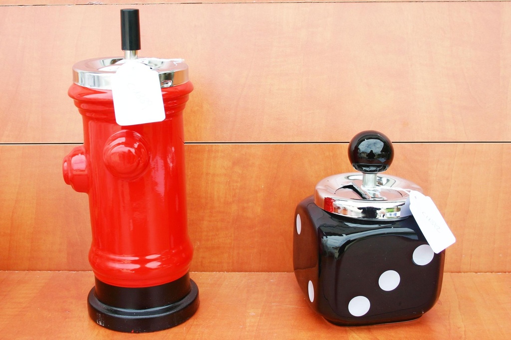 POSACENERE CERAMICA IDRANTE CM 21,50 