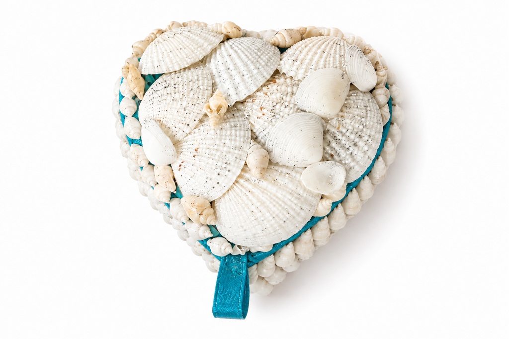 SCATOLA CUORE CONCH. BIANC PIC C/GLITT DIAM CM7.5 