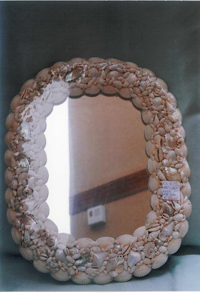 SPECCHIERE c/CONCH.BIANCHE OVALE 47.5*37.5 CM 