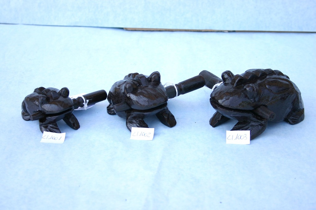 RANA LEGNO C/BASTONCINO SUONO CM 13 