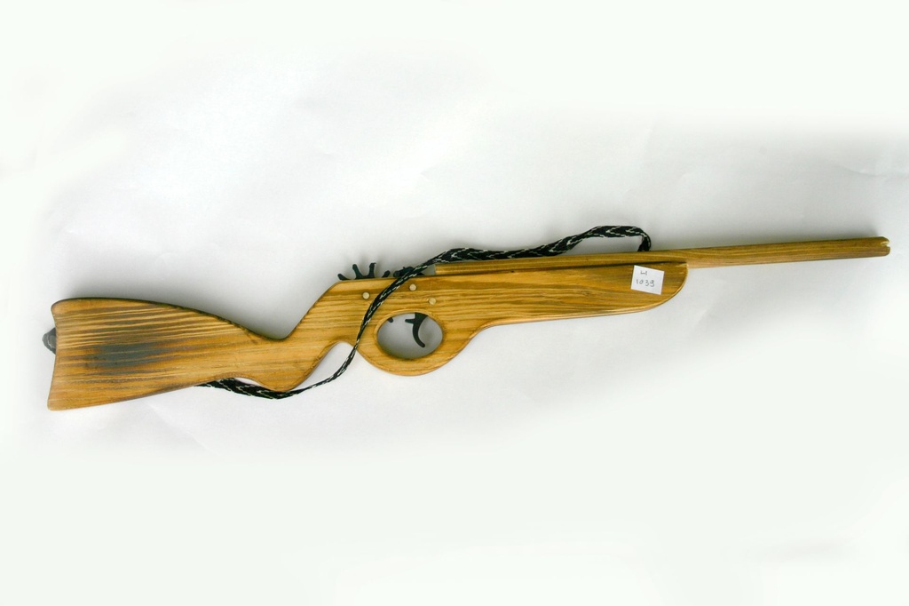 FUCILE LEGNO CM 30 C/ELASTICI 