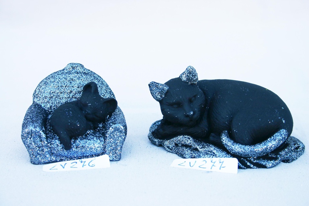 GATTO GRANDE DORMENTE GRIGIO 
