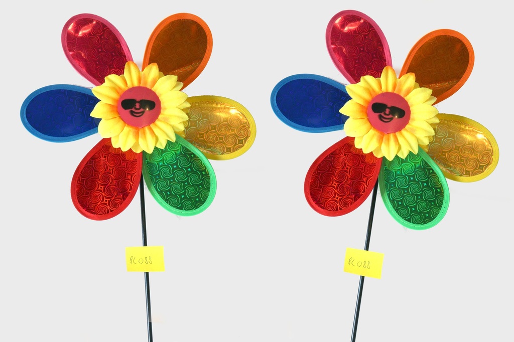 GIRANDOLA GIRAS MULTICOL DIAM 35 CM C/MANICO PLAST 