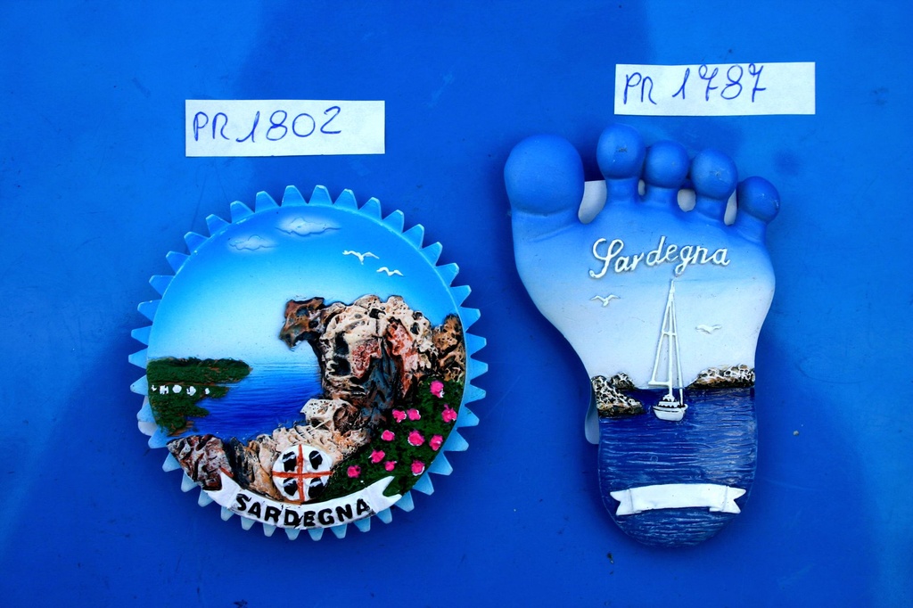 MAGNETE RES.TONDO FRANCOBOLLO "SARDEGNA ORSO" 