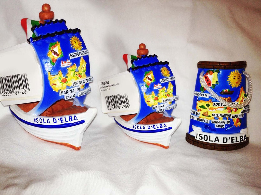 BARCA RESINA PICCOLA ISOLA D'ELBA CM 8,5 