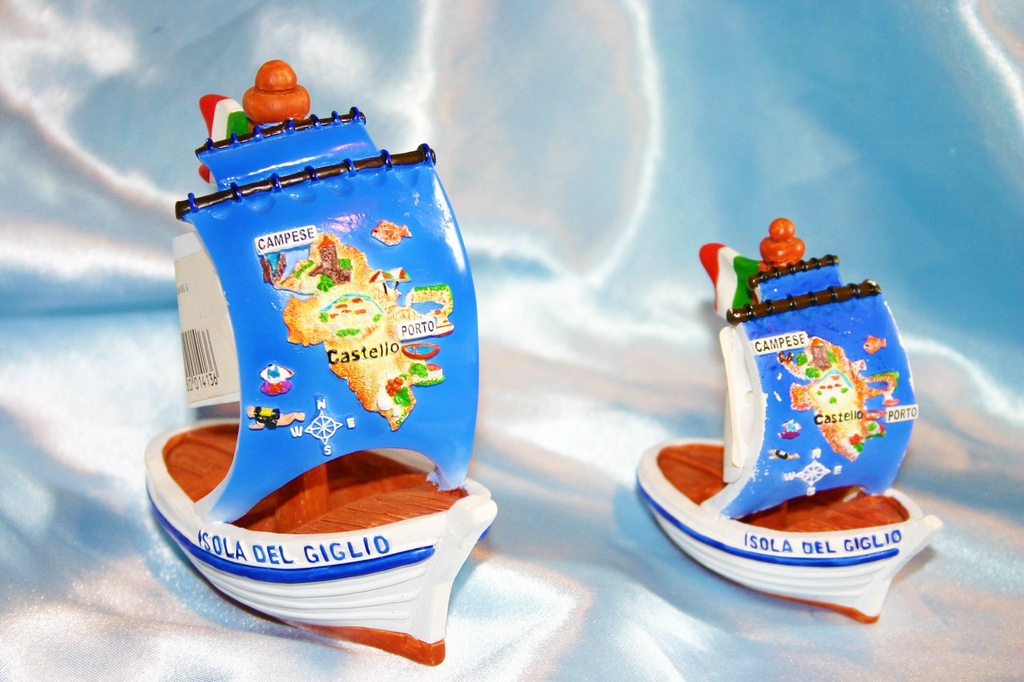 BARCA RESINA PICCOLA ISOLA DEL GIGLIO CM 8,5 