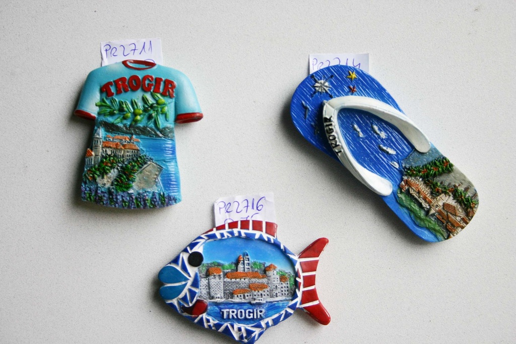 MAGNETE RESINA PESCE CREPATO TROGIR 