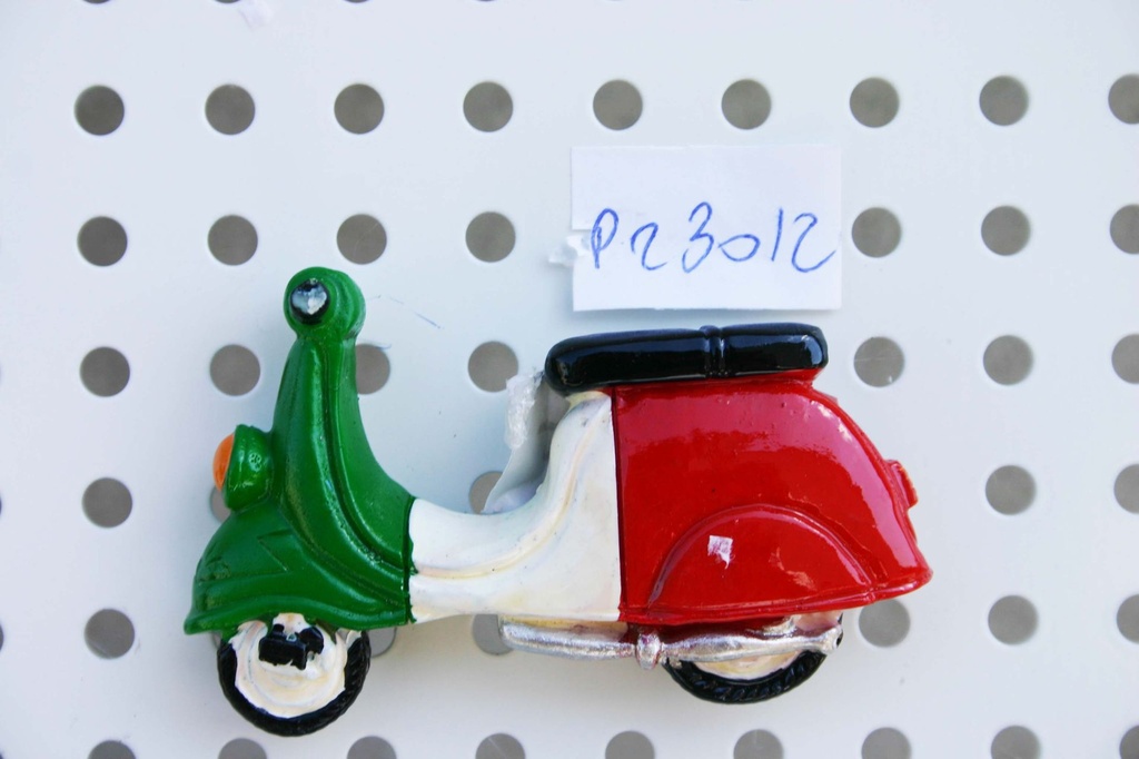 MAGNETE RESINA SCOOTER 