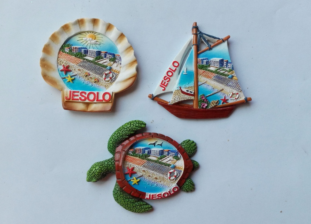 MAGNETE RESINA BARCA BIANCA JESOLO 