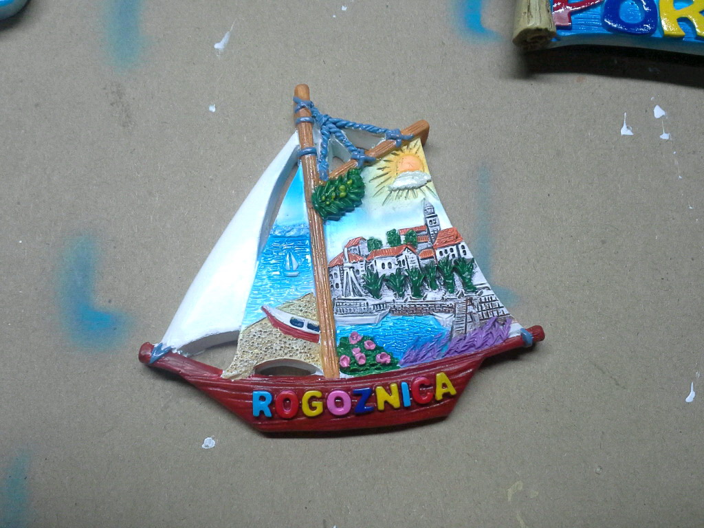 MAGNETE RESINA BARCA BIANCA ROGOZNICA 