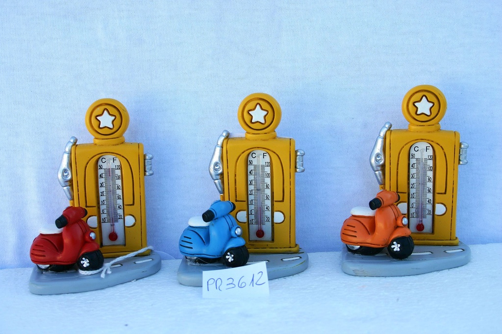 DISTRIBUTORE RESINA C/TERMOM. E SCOOTER 