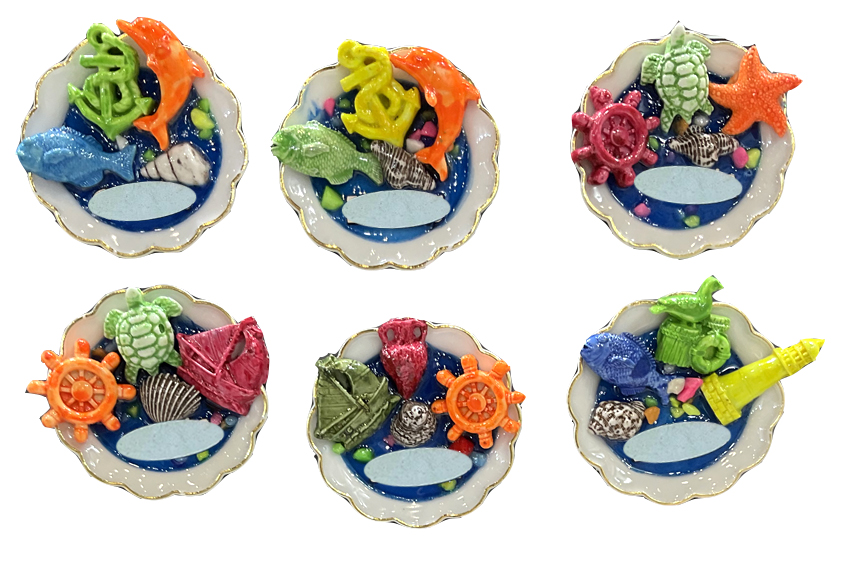 MAGNETE RESINA PIATTINO SOGG MAR C/TARGHETTA 