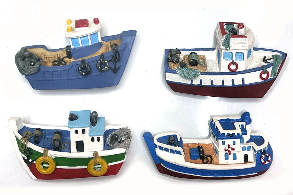 MAGNETE PERCHERECCHIO RESINA 4 MOD ASS 8 CM 