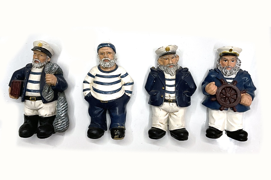 MAGNETE MARINAIO RESINA 4 MOD ASS 8 CM 