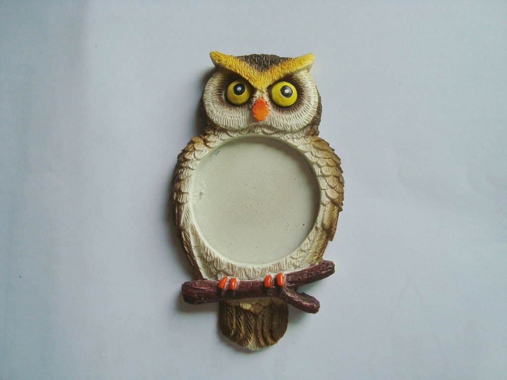 MAGNETE RESINA GUFO C/STICKER 