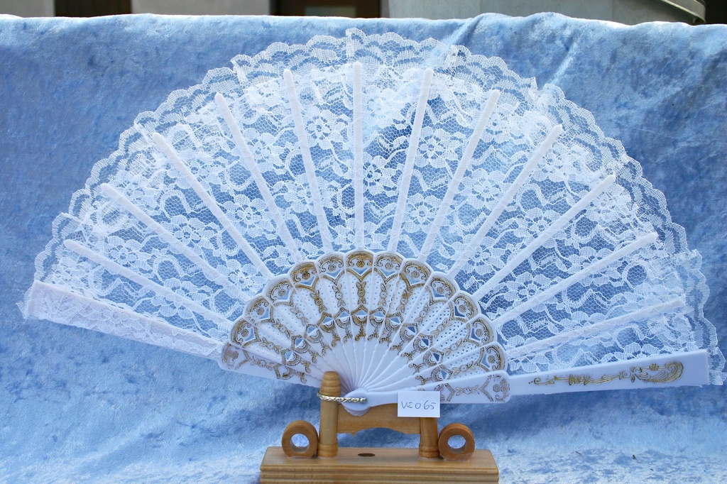 VENTAGLIO PIZZO BIANCO 